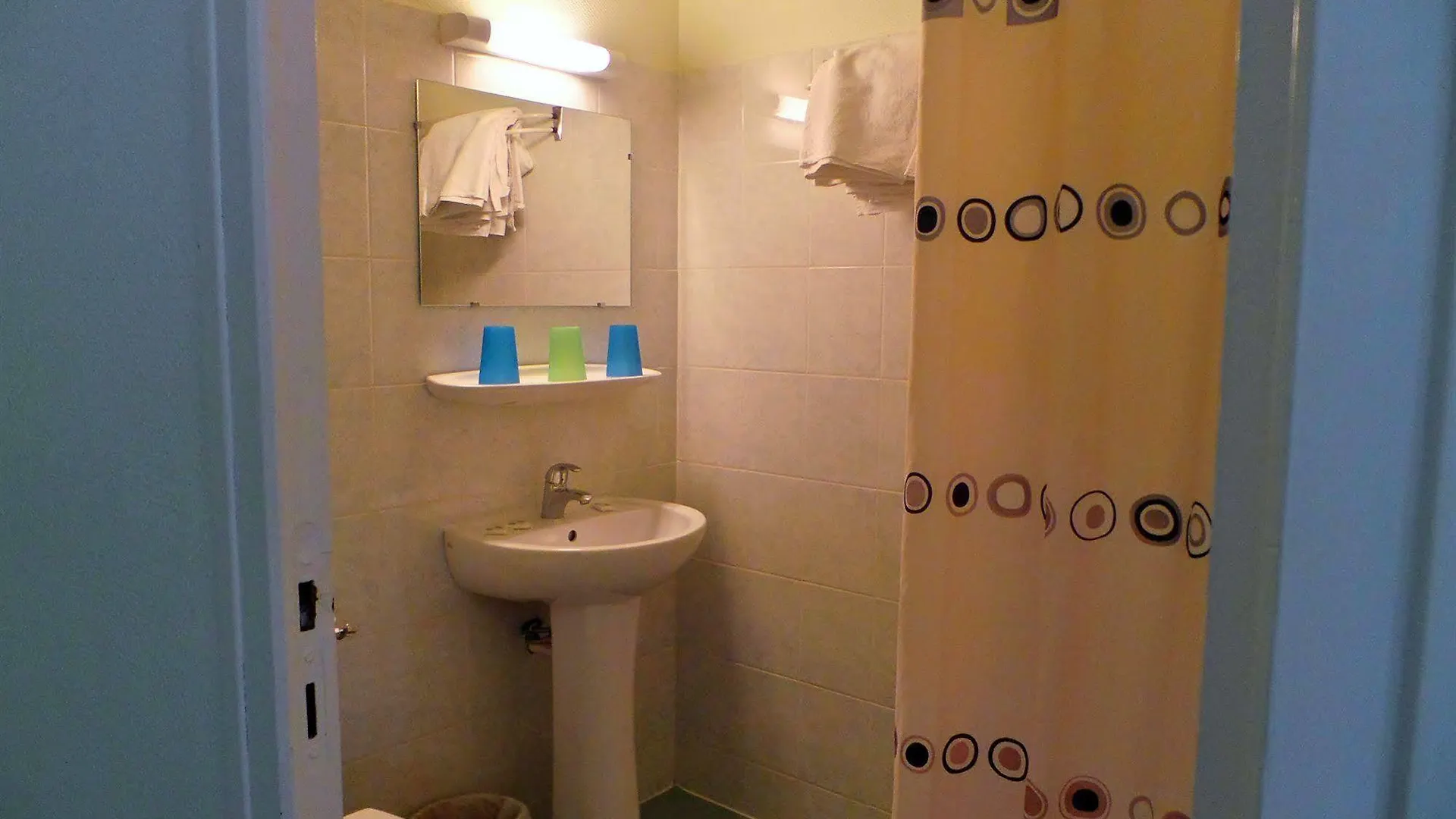 Hotel La Fontaine Lourdes 0*,  France